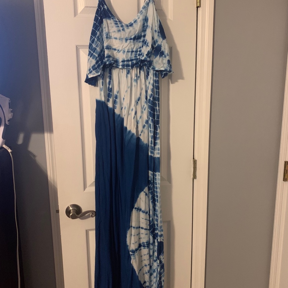 Tie dye sundress no smoking no pet home